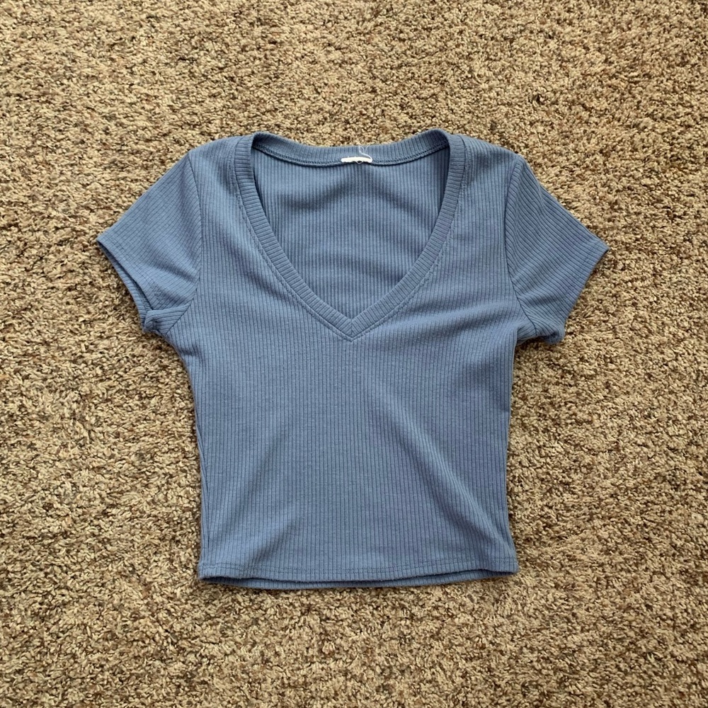 Women’s V-Neck Crop Top